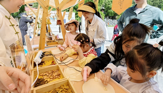 古建打卡熱度不減，“國潮養(yǎng)生”成假日新寵