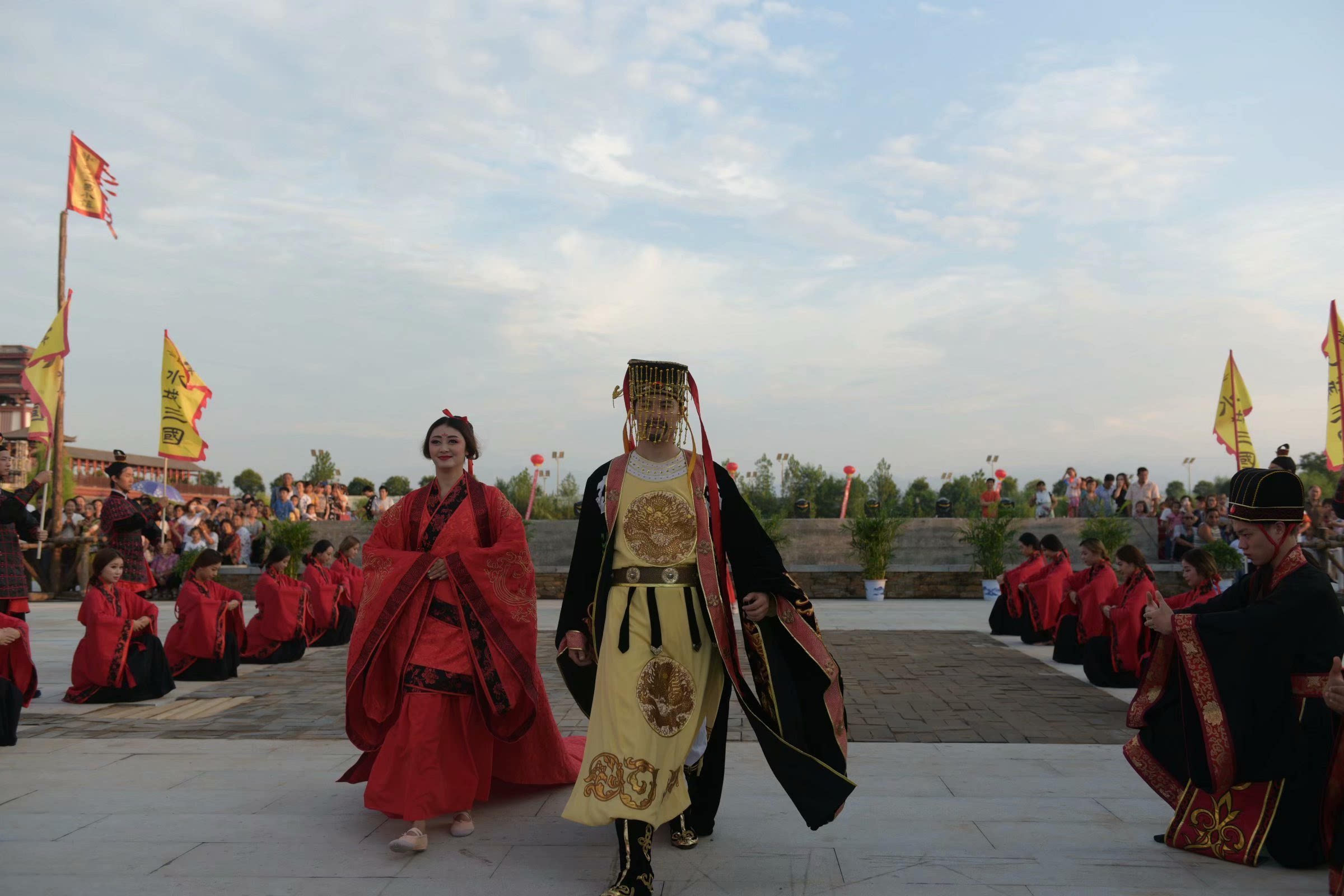 景區(qū)票務(wù)系統(tǒng)如何解決網(wǎng)紅景點二次消費收銀難題