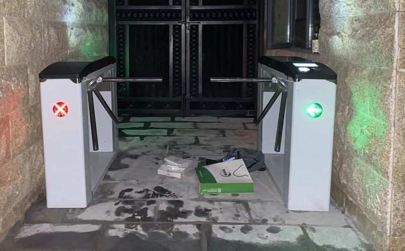 湖北十堰鄖西龜龍山莊與易景通達(dá)成合作 湖北十堰鄖西龜龍山莊與易景通達(dá)成合作