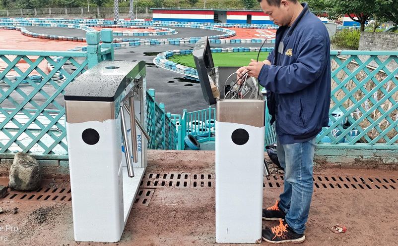 安裝票務(wù)閘機(jī)