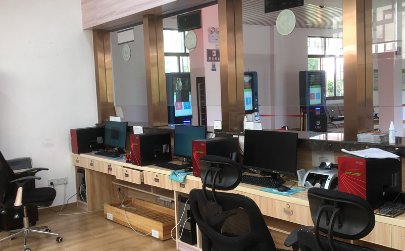 景區(qū)自助售取票機(jī)，便捷智能的門票購票解決方案