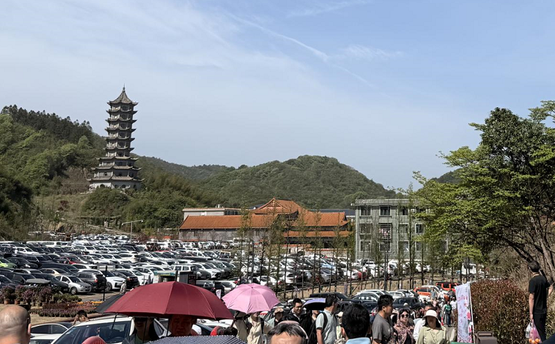 五一大圍山森林公園迎來客流高峰，易景通票務(wù)系統(tǒng)穩(wěn)定運(yùn)行